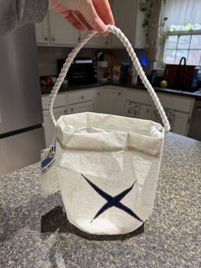 Sea bags Maine White Nautical Rope Handle Decorative Bucket Bag with Navy Star